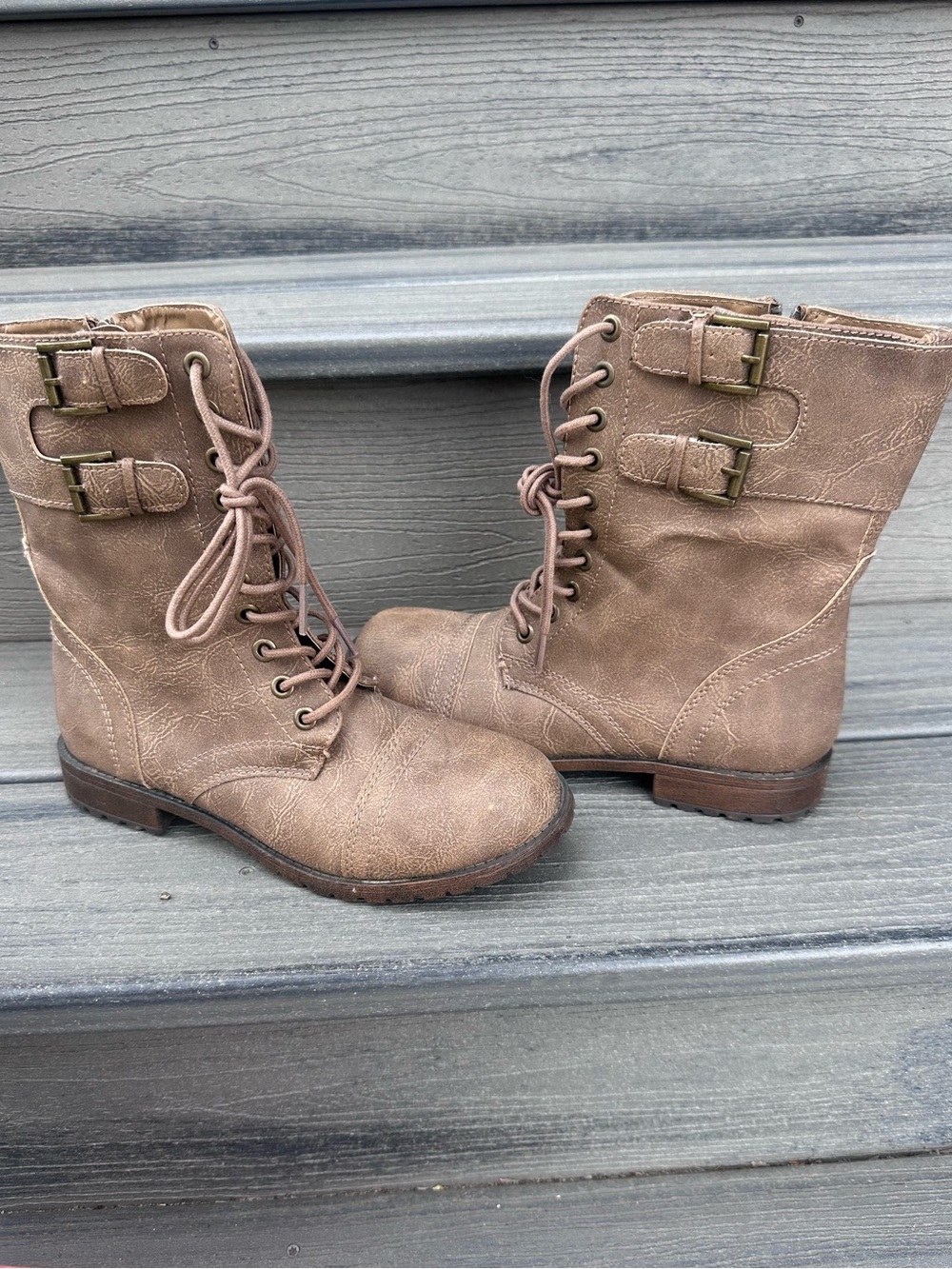 Women’s Lace-Up Combat Boots in Taupe